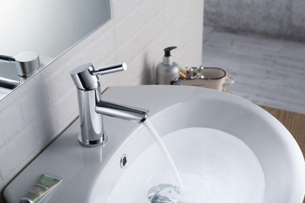 round single hole faucet